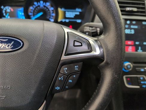 Used 2018 Ford Fusion SE w/ Equipment Group 201A FWD image 34