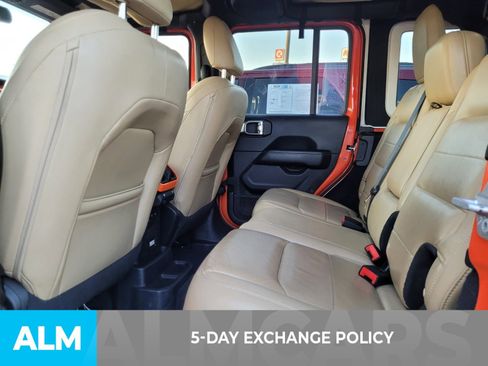 Used 2018 Jeep Wrangler Unlimited Sahara image 4