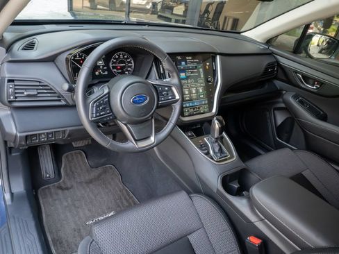 Certified 2025 Subaru Outback Premium AWD/4WD image 9