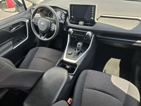 Certified 2019 Toyota RAV4 XLE w/ Convenience Package AWD/4WD image 23