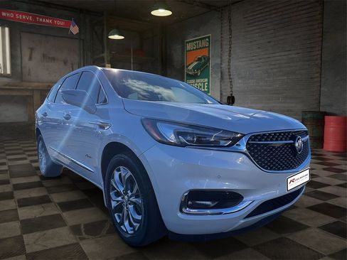 Used 2021 Buick Enclave Avenir w/ Avenir Technology Package image 7