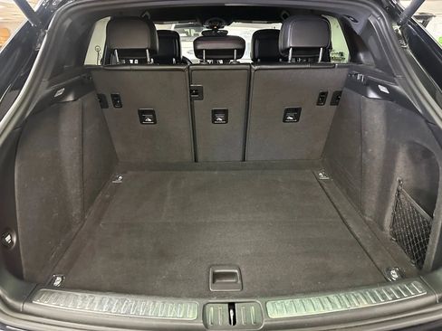 Used 2018 Porsche Macan image 20