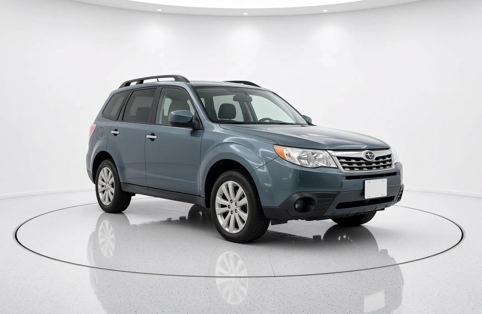 Used 2012 Subaru Forester 2.5X Premium w/ Popular Pkg 3 AWD/4WD image 3