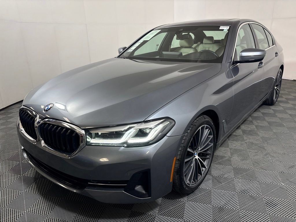 Certified 2022 BMW 530i w/ Premium Package RWD image 2