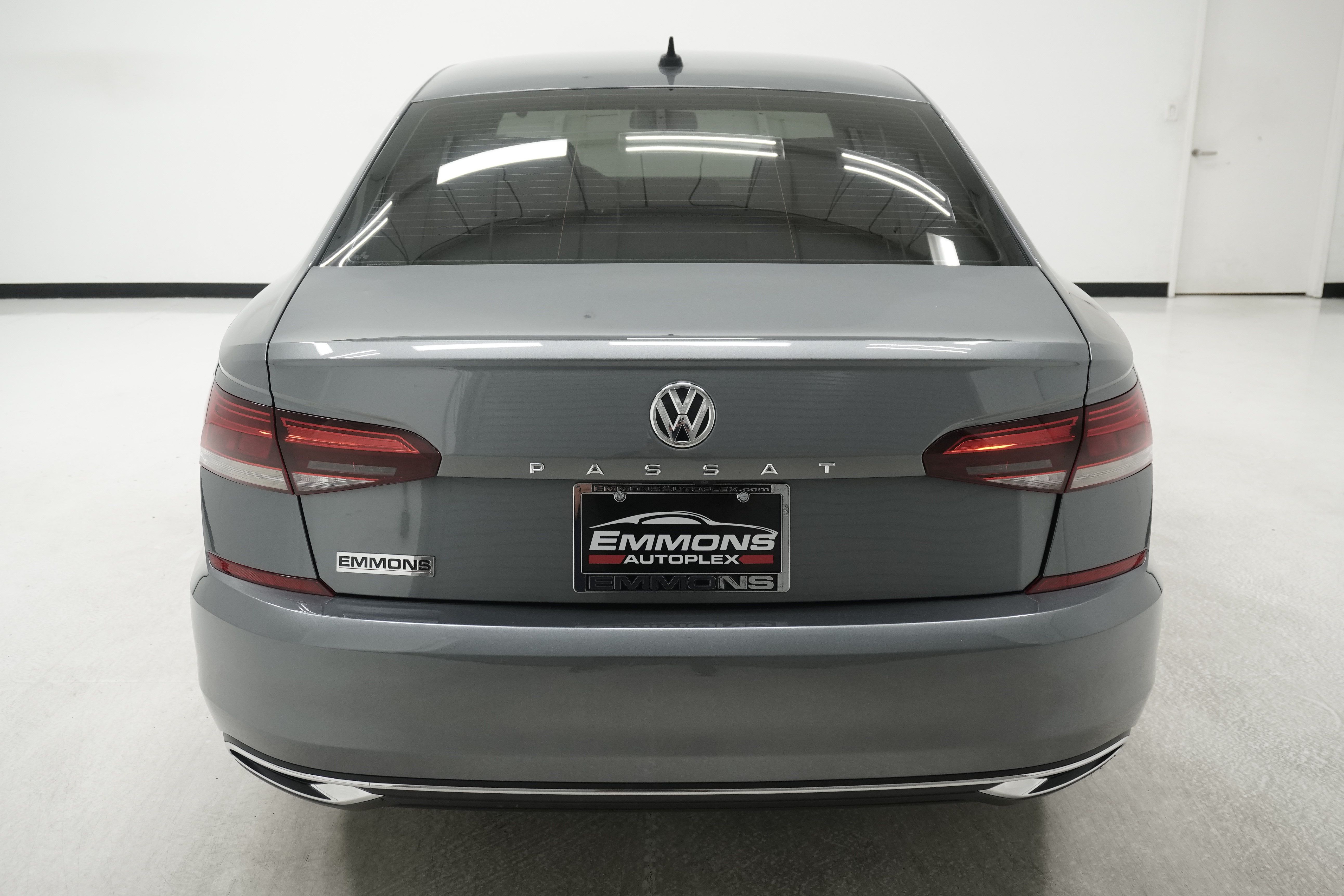 Used 2020 Volkswagen Passat 2.0T S FWD image 5