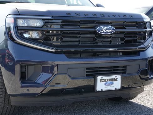 New 2027 Ford Expedition Max Platinum AWD/4WD image 27