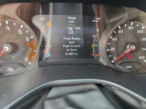 Used 2025 Jeep Compass Limited AWD/4WD image 3