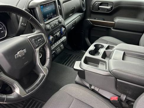 Used 2022 Chevrolet Silverado 1500 RST w/ Bed Protection Package RWD image 10