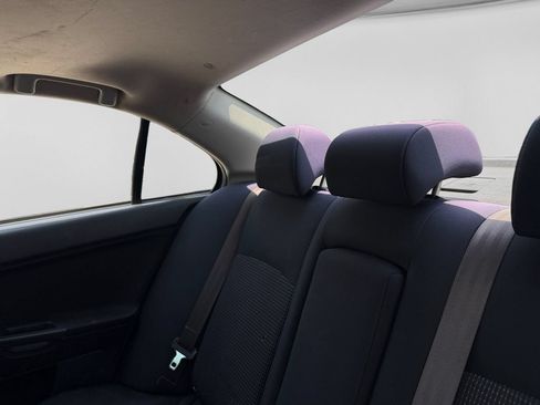 Used 2010 Mitsubishi Lancer ES FWD image 32