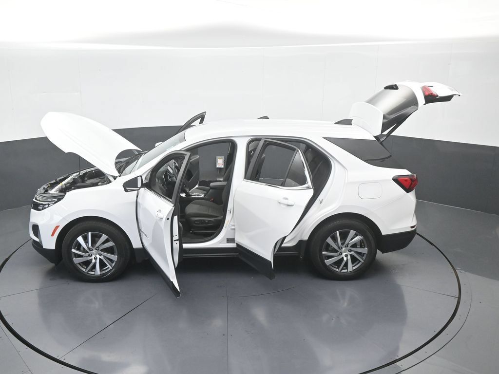 Used 2024 Chevrolet Equinox LT FWD image 64