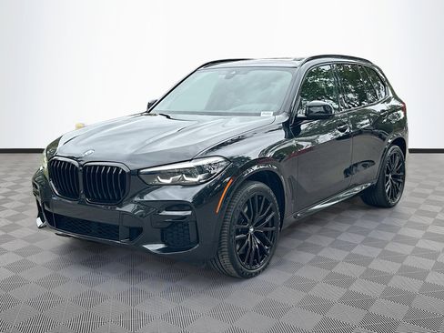 Used 2022 BMW X5 M50i w/ Premium Package image 3
