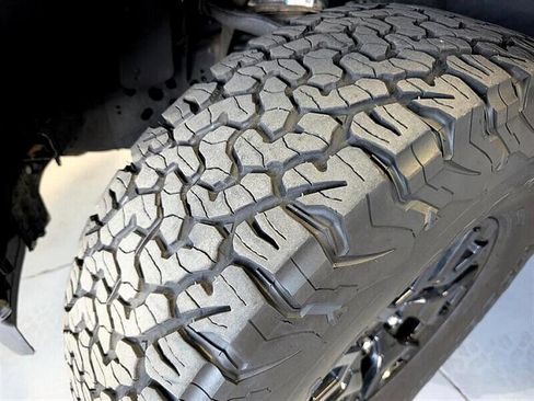 Used 2023 Ford F150 Lariat image 18