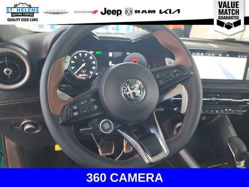 Used 2025 Alfa Romeo Tonale AWD/4WD image 5