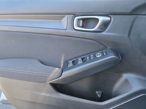 Certified 2025 Honda Civic Sport image 22