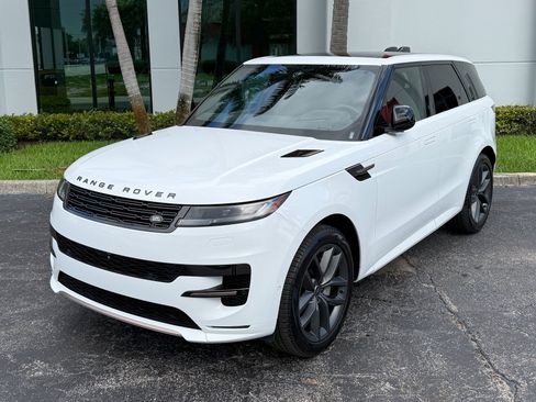 Used 2025 Land Rover Range Rover Sport Dynamic SE AWD/4WD image 10