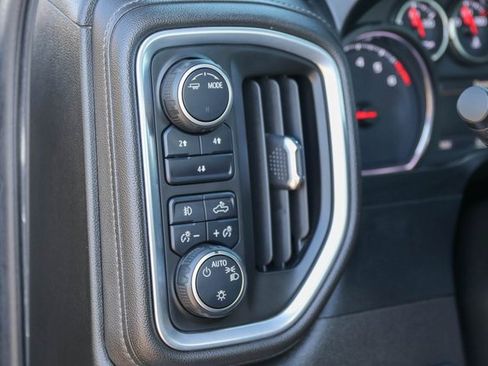 Used 2022 Chevrolet Silverado 2500 LT w/ Convenience Package image 11