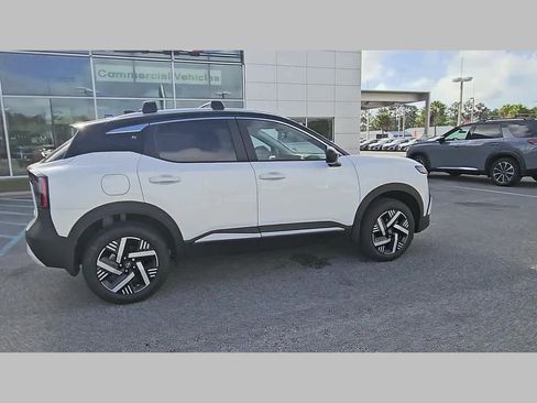 New 2026 Nissan Kicks SV FWD image 31