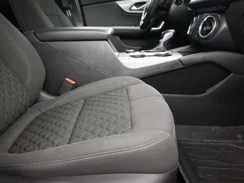 Used 2020 Chevrolet Blazer LT FWD image 25