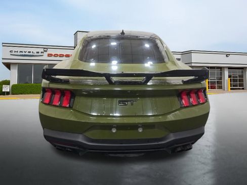 Used 2024 Ford Mustang GT RWD image 4