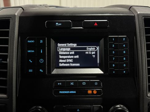 Used 2020 Ford F250 XL w/ Power Equipment Group image 41