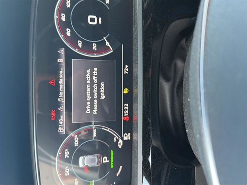 Used 2022 Audi e-tron Chronos image 51