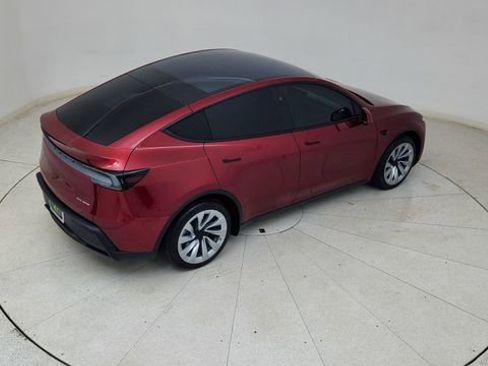 Used 2026 Tesla Model Y AWD image 81