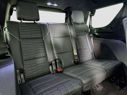 Used 2025 Cadillac Escalade Sport Platinum AWD/4WD image 35