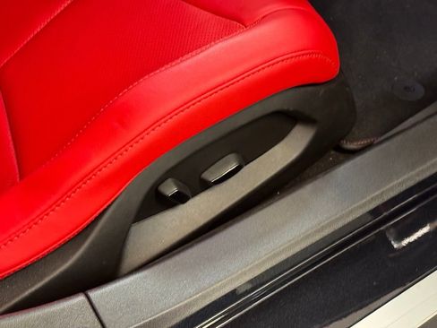 Used 2024 Chevrolet Corvette Stingray Coupe w/ Z51 Performance Package image 17