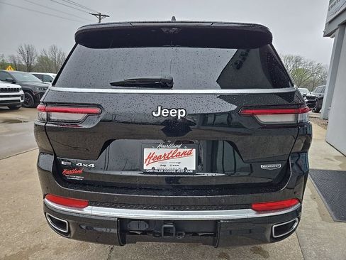 Used 2021 Jeep Grand Cherokee L Summit w/ Advanced Protech Group IV AWD/4WD image 10