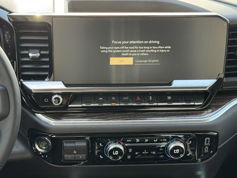New 2026 GMC Sierra 1500 Elevation w/ LPO, Elevation Black Package RWD image 16