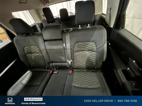 Used 2022 Nissan Pathfinder SV AWD/4WD image 28