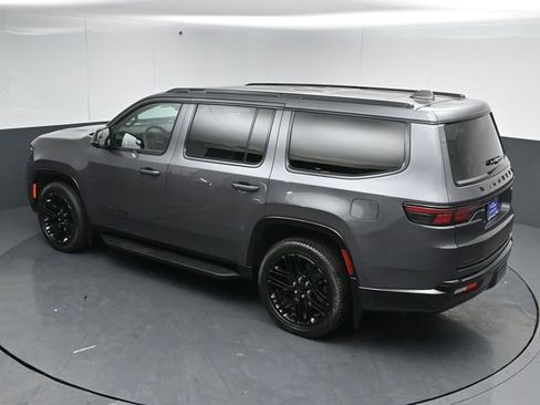 Used 2023 Jeep Wagoneer Series II AWD/4WD image 50