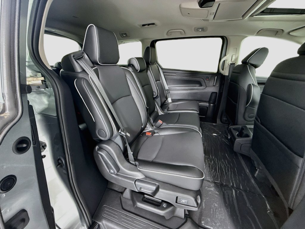 New 2026 Honda Odyssey Touring image 22