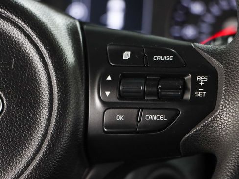 Used 2017 Kia Sorento L image 14