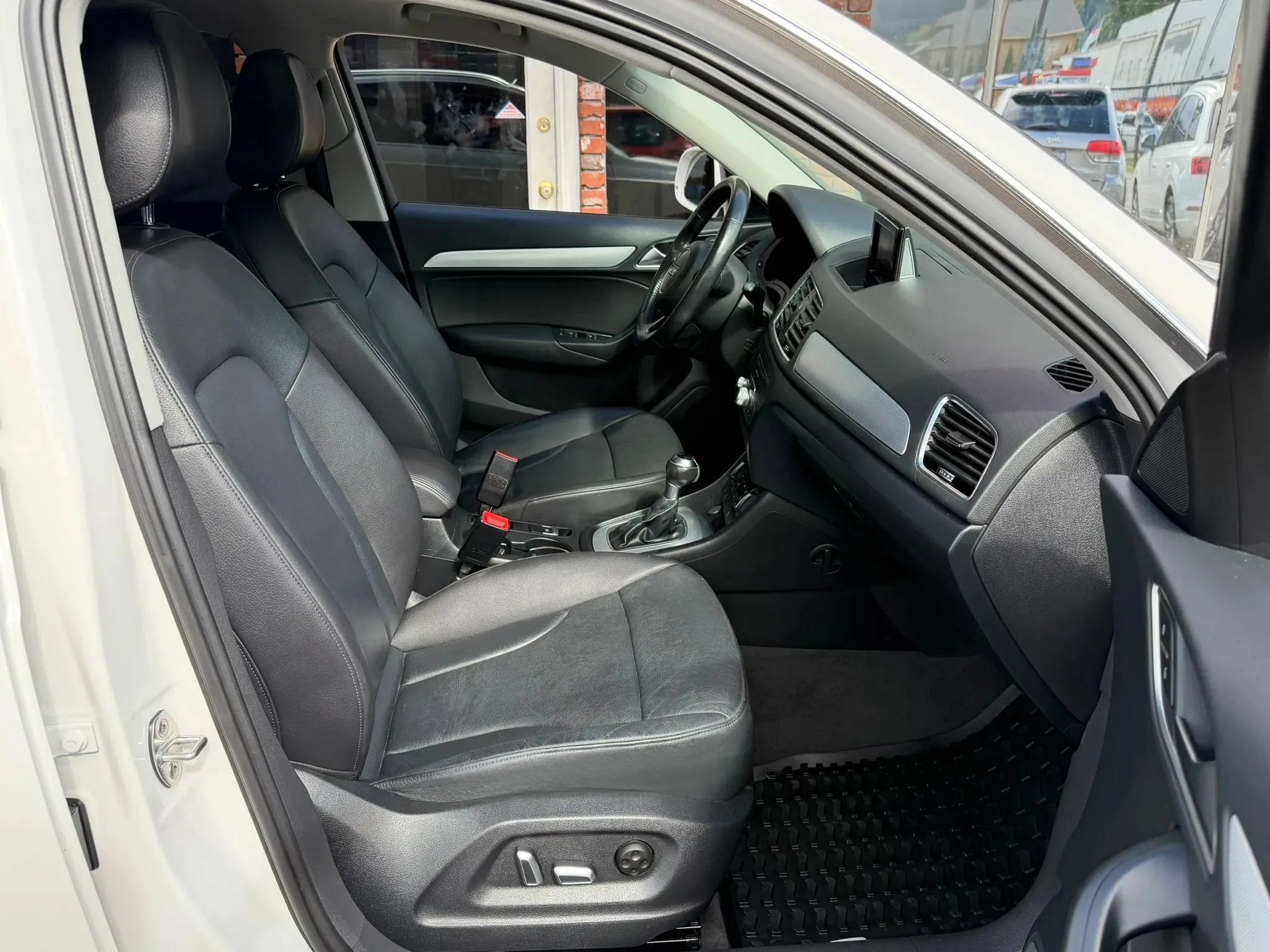 Used 2016 Audi Q3 2.0T Premium Plus FWD image 22