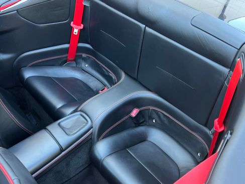 Used 2010 Ferrari California RWD image 19