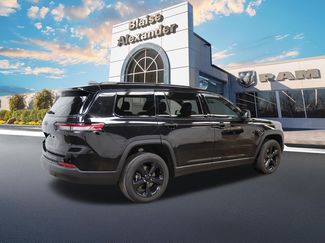 Used 2023 Jeep Grand Cherokee L Laredo AWD/4WD video 3