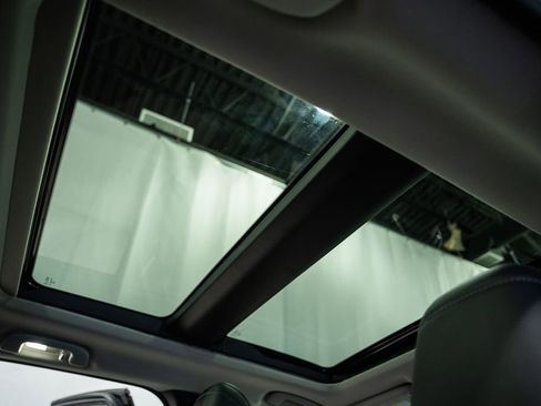 Used 2025 MAZDA CX-50 AWD 2.5 S w/ Premium Package image 36