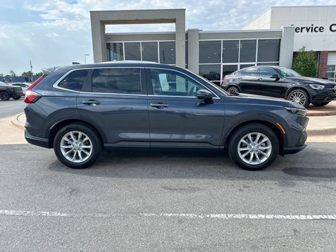 Used 2025 Honda CR-V EX-L image 4