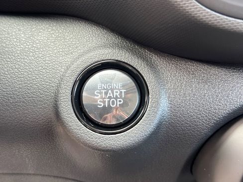 New 2025 Hyundai Venue Limited image 24