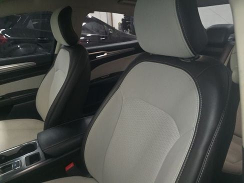 Certified 2019 Ford Fusion SE w/ Equipment Group 151A AWD/4WD image 14
