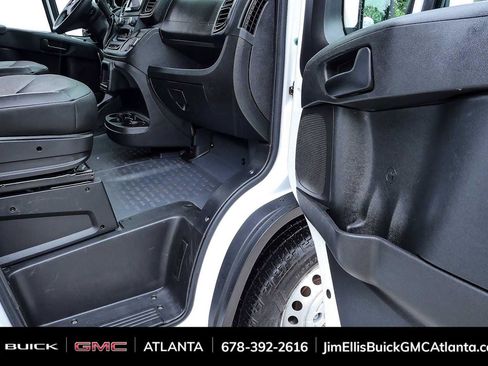 Used 2024 RAM ProMaster 2500 w/ Convenience Group FWD image 20