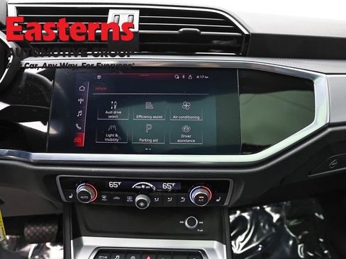 Used 2022 Audi Q3 2.0T Premium Plus image 12