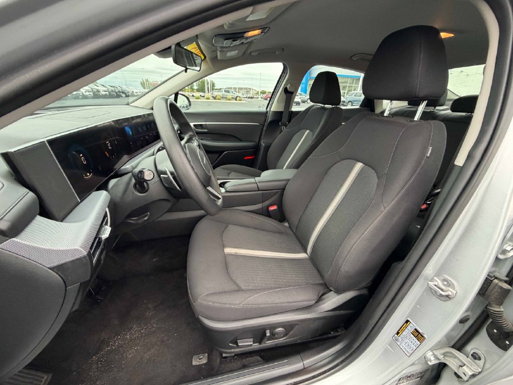 Used 2025 Hyundai Sonata SEL FWD image 18