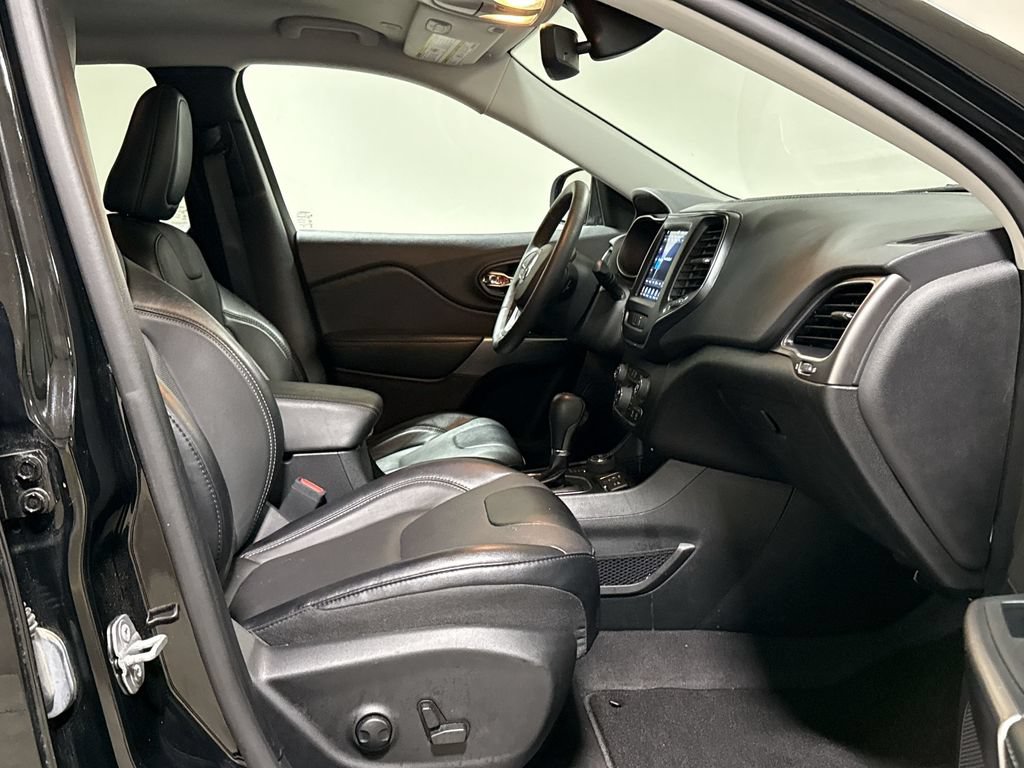 Used 2022 Jeep Cherokee Latitude Lux AWD/4WD image 21