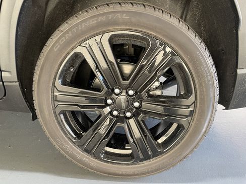 New 2026 GMC Acadia Elevation w/ Black Edition image 7