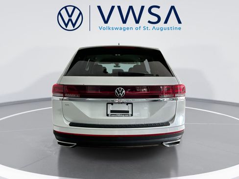 Used 2026 Volkswagen Atlas SE image 6