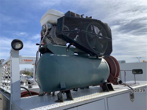 Used 2011 Ford F350 XL w/ PWR Equipment Group image 15