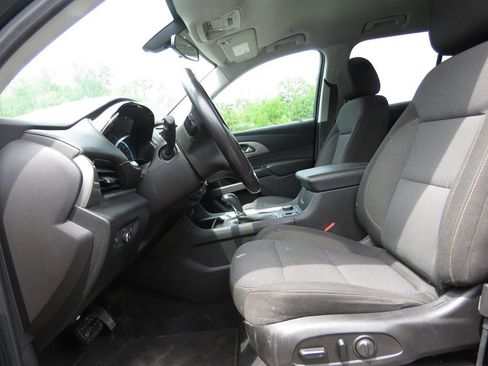Used 2018 Chevrolet Traverse LT AWD/4WD image 10