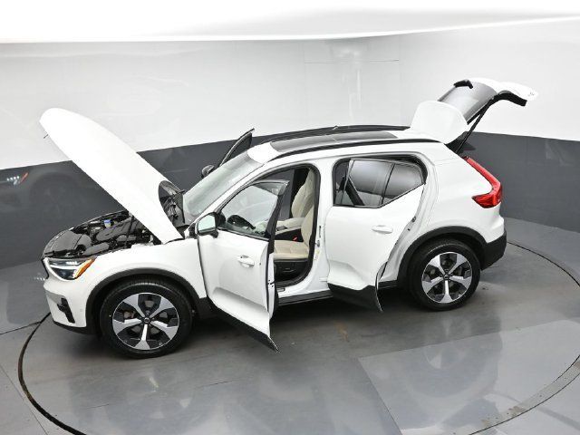 Used 2023 Volvo XC40 B5 Plus w/ Protection Package Premier AWD/4WD image 52